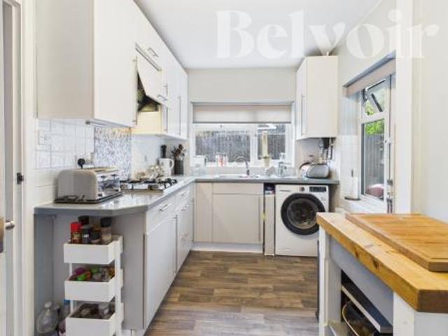3 bedroom Bungalow To Let