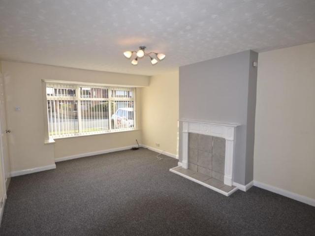 3 bedroom bungalow to rent