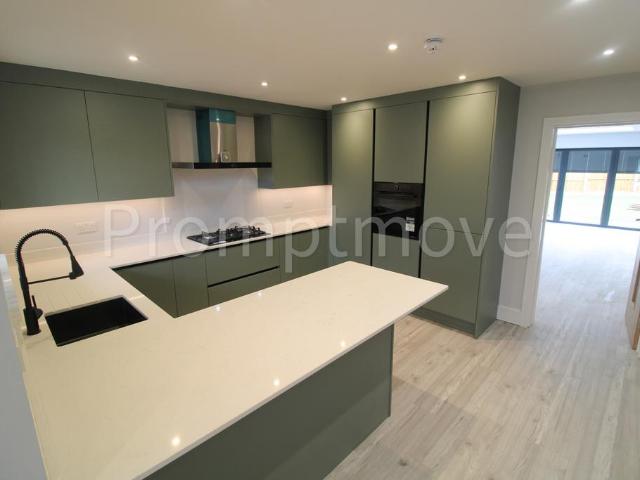 3 bedroom bungalow to rent