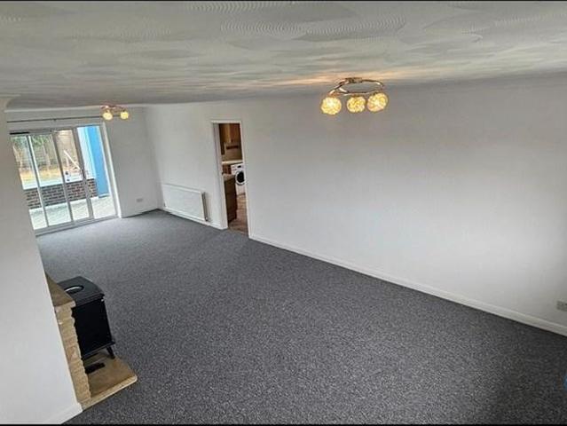 3 bedroom bungalow to rent