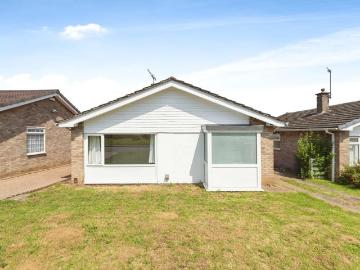 3 bedroom bungalow to rent