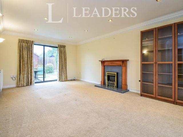 3 bedroom bungalow to rent