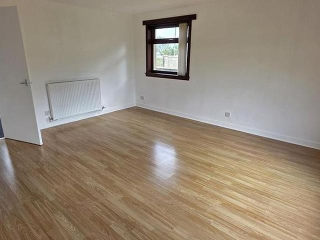 3 bedroom bungalow to rent