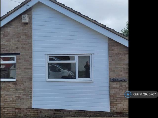 3 bedroom bungalow to rent