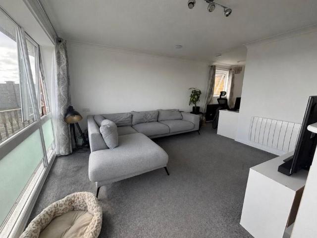 3 bedroom bungalow to rent