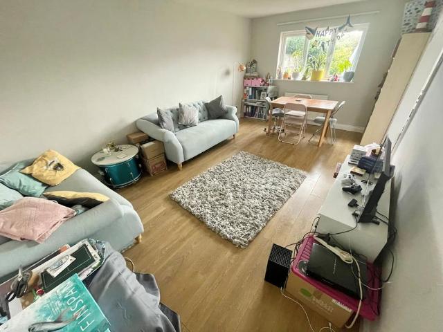3 bedroom bungalow to rent