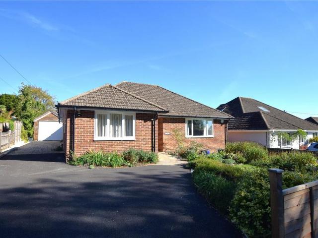 3 bedroom bungalow to rent