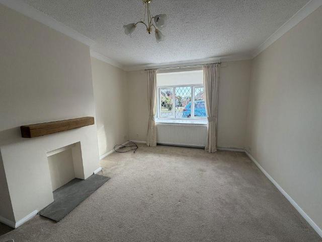 3 bedroom bungalow to rent