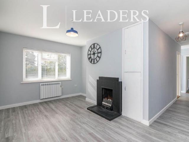 3 bedroom bungalow to rent