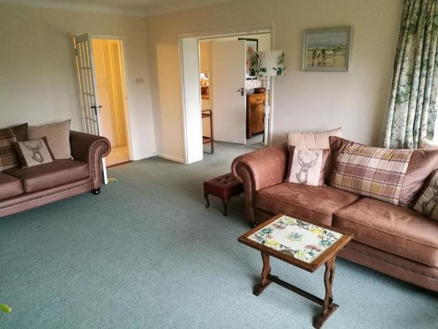 3 bedroom bungalow to rent