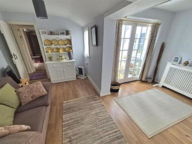 3 bedroom bungalow to rent