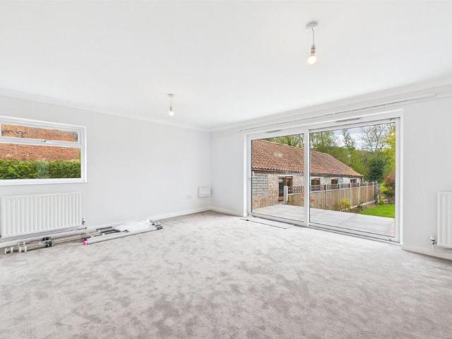 3 bedroom bungalow to rent