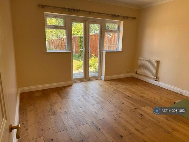3 bedroom bungalow to rent