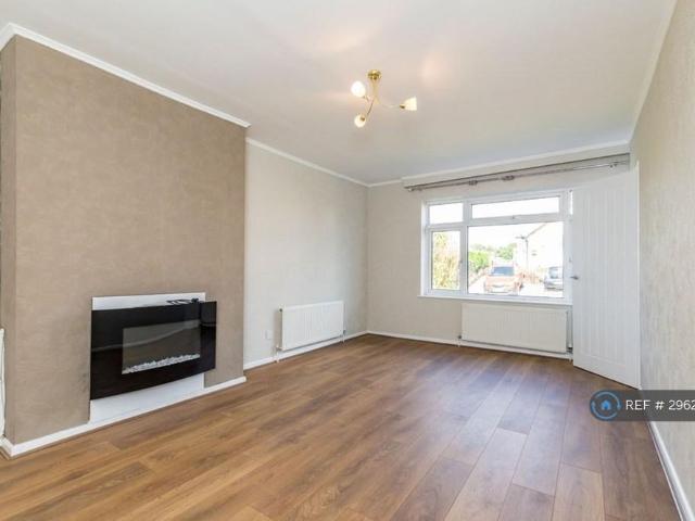 3 bedroom bungalow to rent