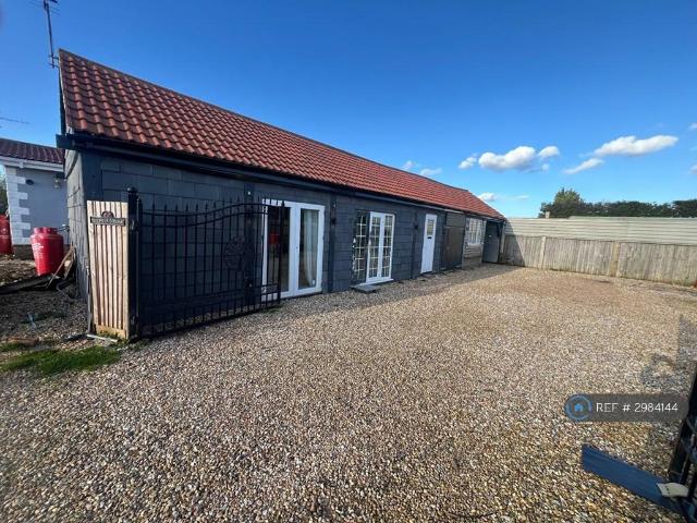 3 bedroom bungalow to rent