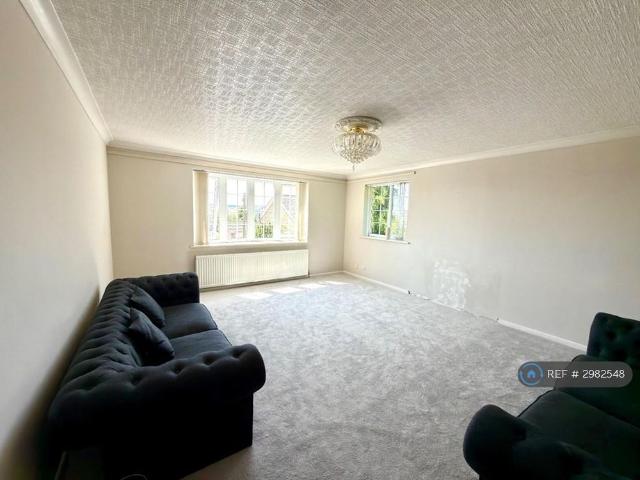 3 bedroom bungalow to rent