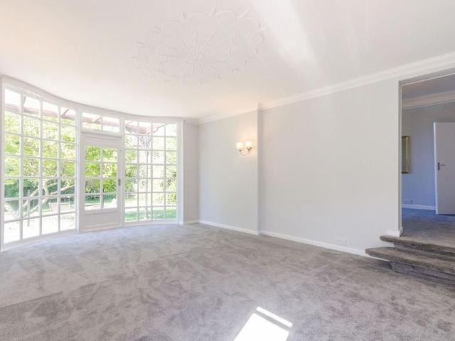3 bedroom bungalow to rent