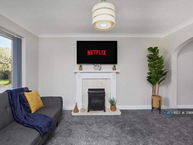 3 bedroom bungalow to rent