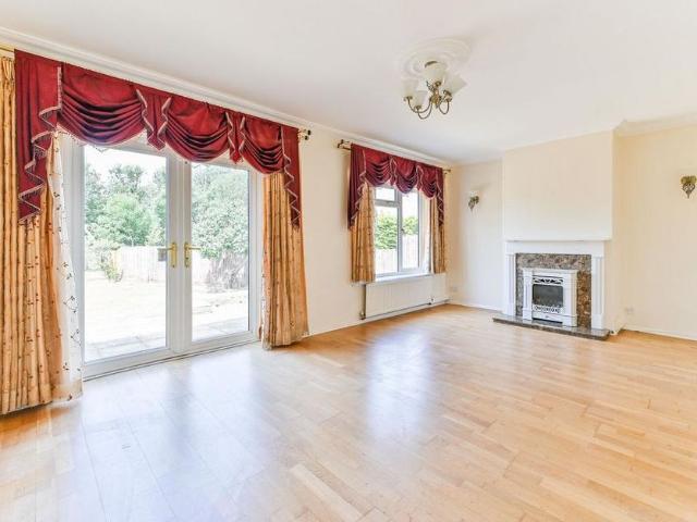 3 bedroom bungalow to rent