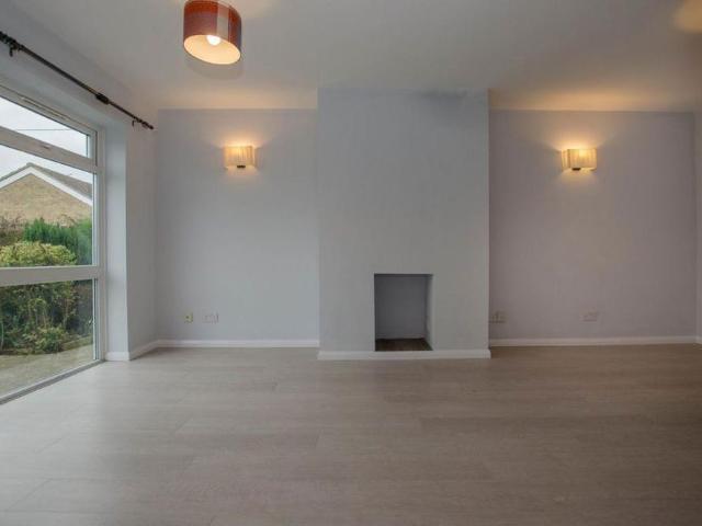 3 bedroom bungalow to rent