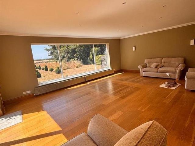 3 bedroom bungalow to rent