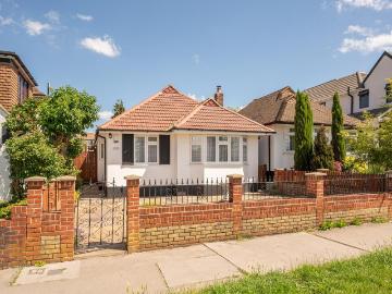 3 bedroom bungalow to rent