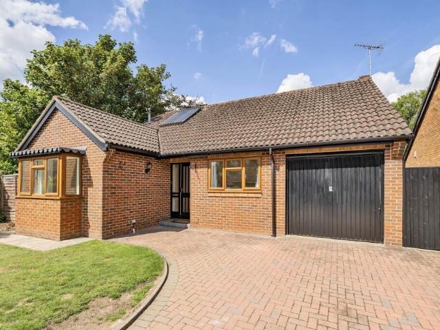 3 bedroom bungalow to rent