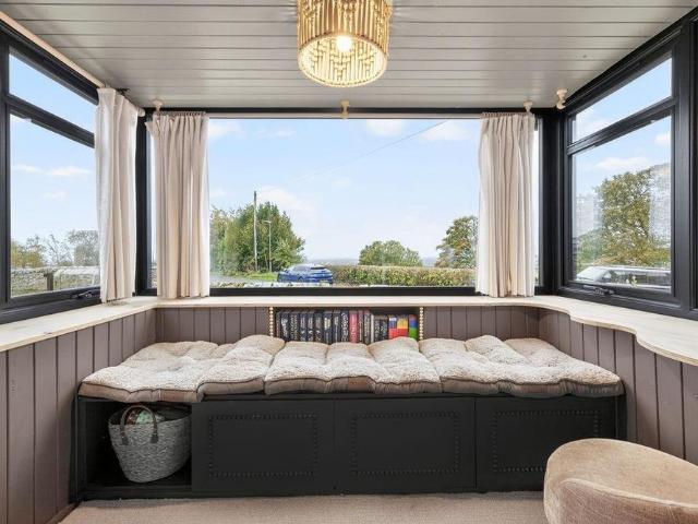 3 bedroom bungalow to rent