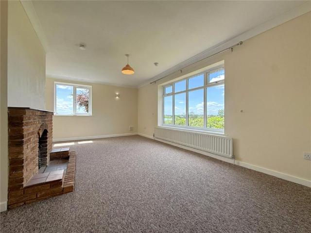 3 bedroom bungalow to rent
