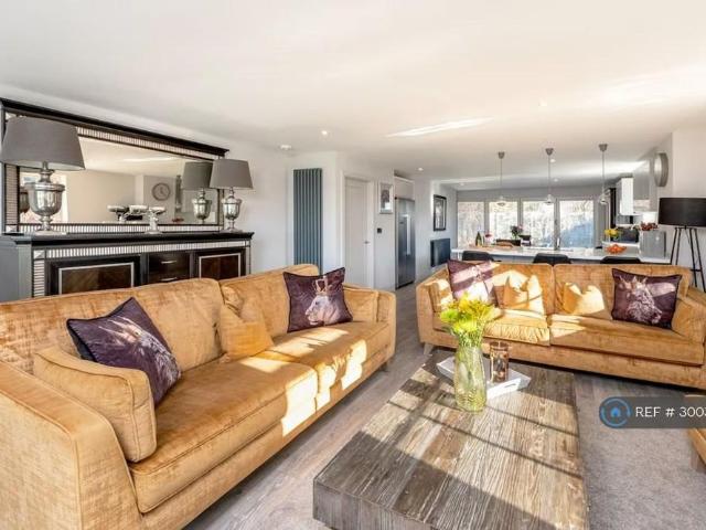 3 bedroom bungalow to rent