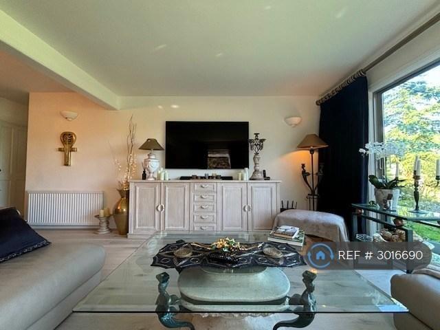 3 bedroom bungalow to rent