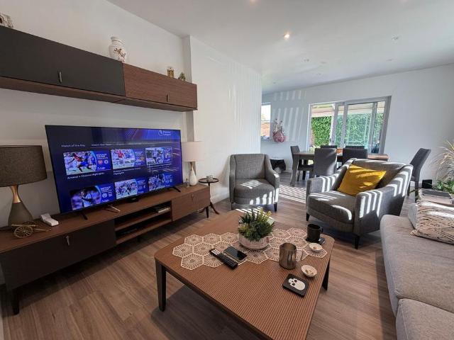 3 bedroom bungalow to rent