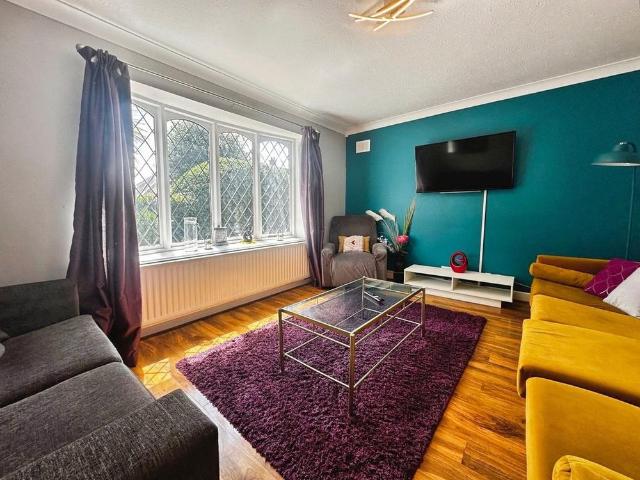 3 bedroom bungalow to rent