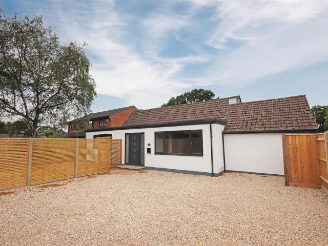 3 bedroom bungalow to rent