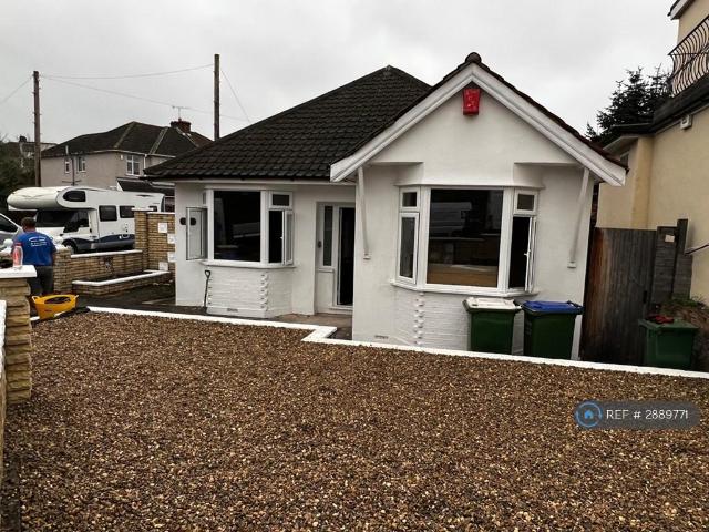 3 bedroom bungalow to rent