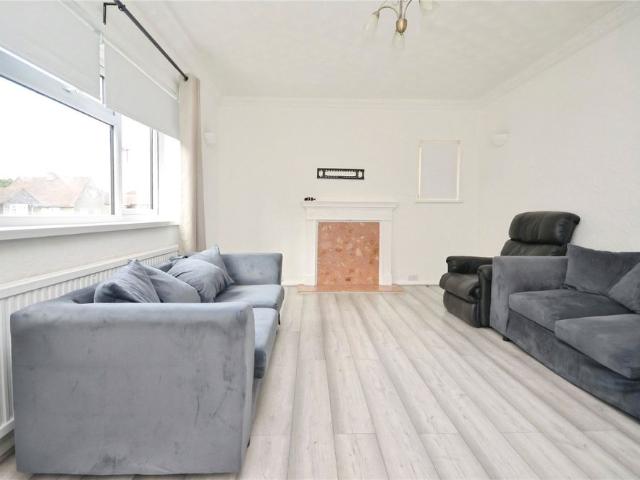 3 bedroom bungalow to rent
