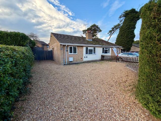 3 bedroom bungalow to rent