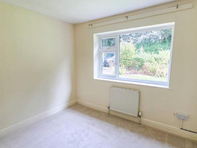 3 bedroom bungalow to rent