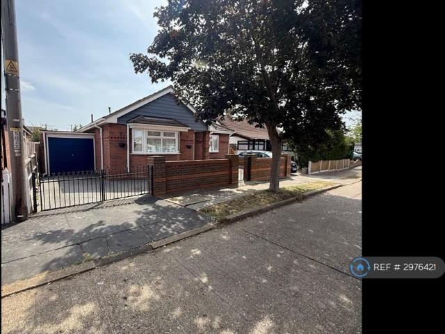 3 bedroom bungalow to rent