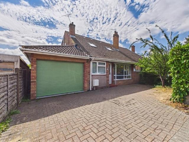3 bedroom bungalow to rent