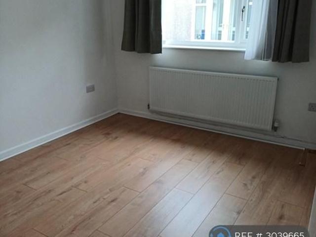3 bedroom bungalow to rent