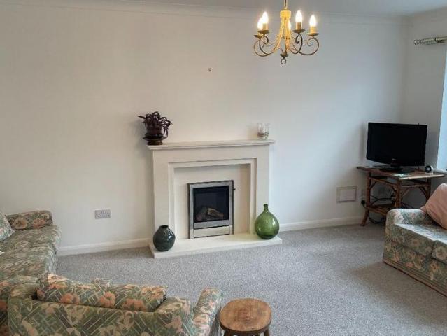 3 bedroom bungalow to rent