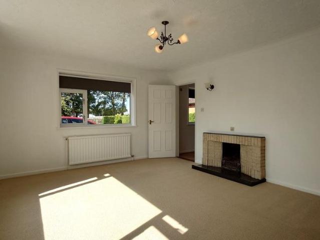 3 bedroom bungalow to rent