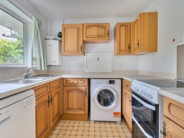 3 bedroom bungalow to rent