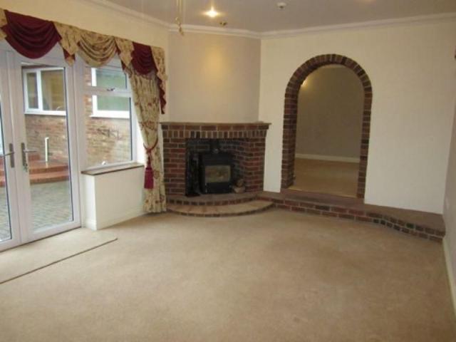 3 bedroom bungalow to rent