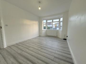 3 bedroom bungalow to rent