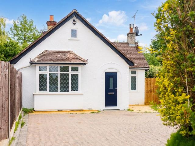 3 bedroom bungalow to rent