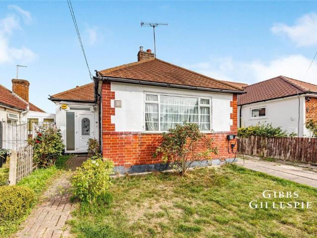 3 bedroom bungalow to rent