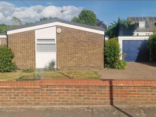3 bedroom bungalow to rent