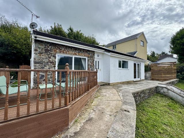 3 bedroom bungalow to rent